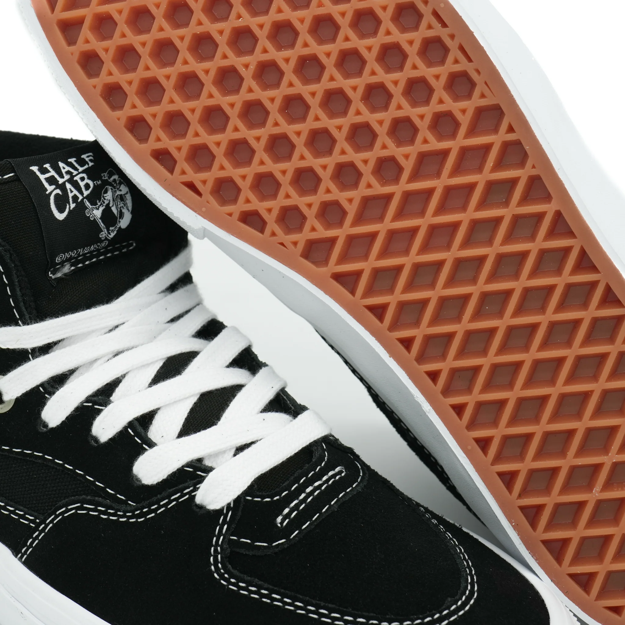 Vans Skate Half Cab- Black/  White - Image 3
